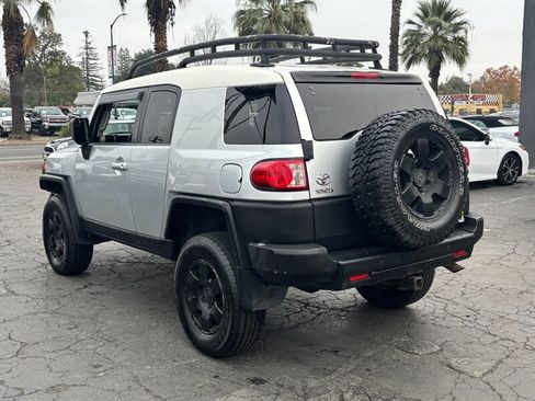 Used 2008 Toyota FJ Cruiser Base w/ Upgrade Pkg 2 image 5