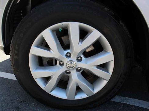 Used 2014 Nissan Murano SV AWD/4WD image 32