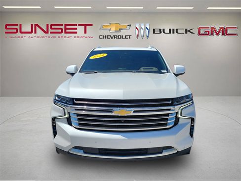 Certified 2024 Chevrolet Suburban High Country w/ Advanced Technology Package AWD/4WD image 37