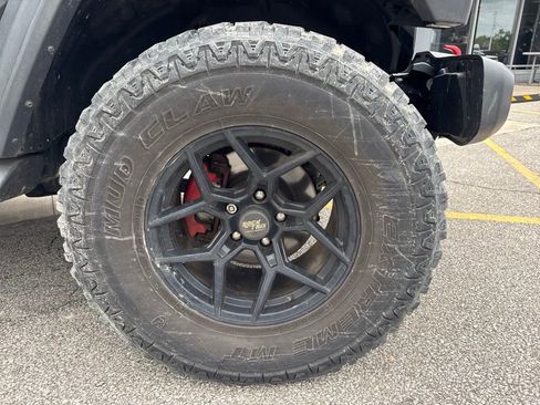 Used 2018 Jeep Wrangler Unlimited Sport AWD/4WD image 50