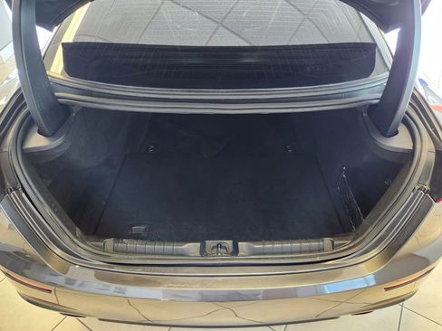 Used 2017 Maserati Ghibli Sedan 4D image 16