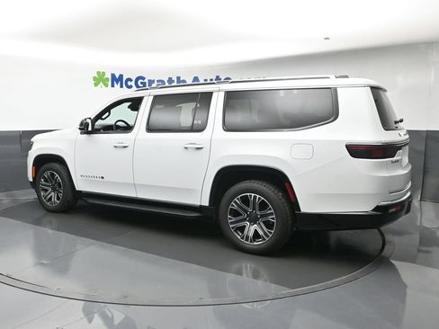 Used 2024 Jeep Wagoneer L Series II w/ Flexible Seating Group AWD/4WD image 36