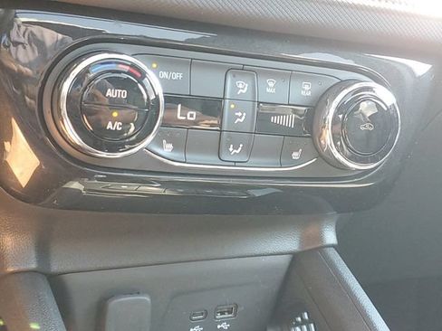 Used 2025 Chevrolet TrailBlazer RS w/ Convenience Package AWD/4WD image 28