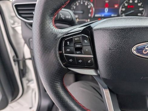 Used 2024 Ford Explorer ST-Line w/ Class IV Trailer Tow Package image 15