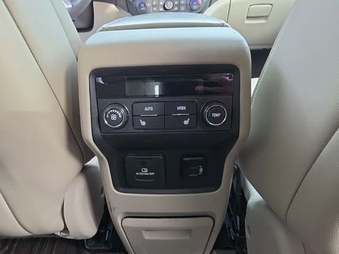 Used 2017 GMC Acadia Denali w/ Technology Package image 34