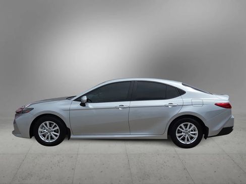 Certified 2025 Toyota Camry LE w/ Convenience Package FWD image 5