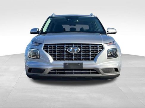 New 2025 Hyundai Venue SEL image 12