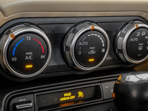 Used 2019 MAZDA MX-5 Miata RF Grand Touring image 24