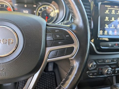 Used 2020 Jeep Cherokee Limited w/ Luxury Group image 26