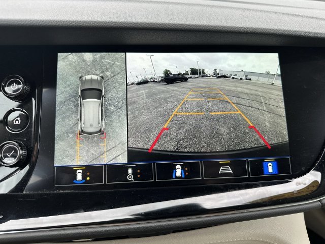 Used 2023 Buick Envision Avenir AWD/4WD image 27
