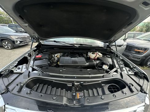 Used 2025 GMC Yukon XL Denali AWD/4WD image 36