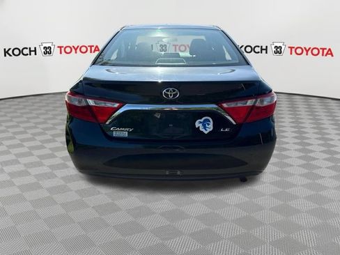 Used 2015 Toyota Camry LE FWD image 7