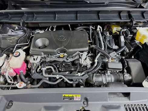 Certified 2020 Toyota Highlander XLE image 35