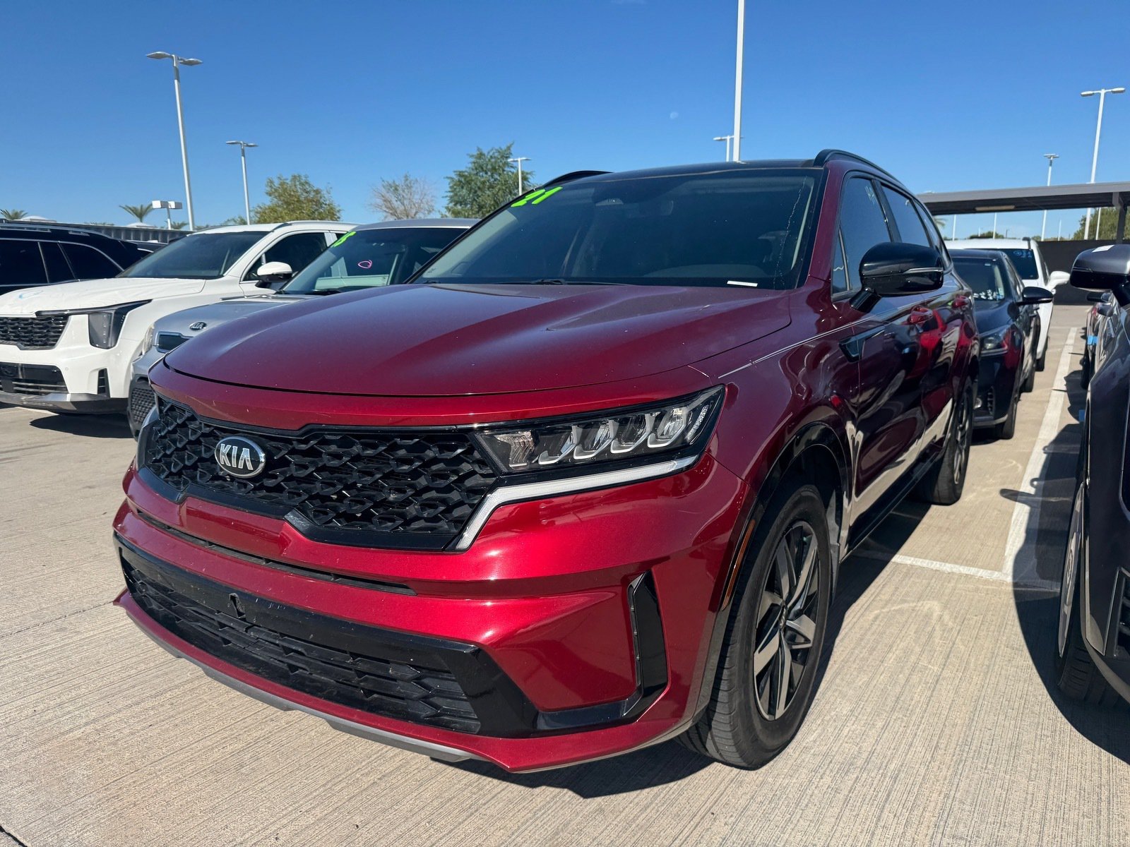 Used 2021 Kia Sorento S w/ Panoramic Sunroof Package FWD image 2