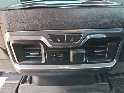 Used 2019 Chevrolet Silverado 1500 High Country w/ Safety Package II AWD/4WD image 19