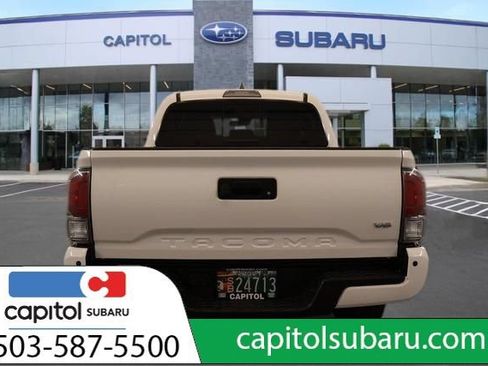 Used 2022 Toyota Tacoma TRD Off-Road w/ Technology Package AWD/4WD image 5