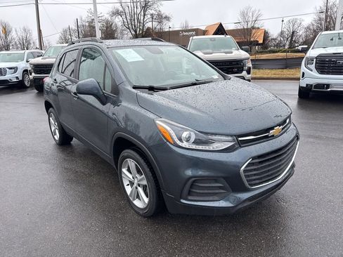 Used 2021 Chevrolet Trax LT image 7