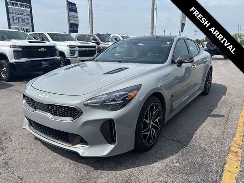 Used 2023 Kia Stinger GT-Line w/ Sun & Sound Package RWD image 2