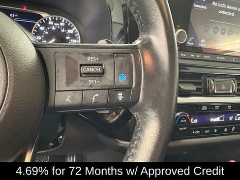 Used 2025 Nissan Pathfinder SV FWD image 21