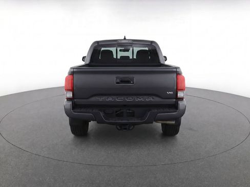 Used 2016 Toyota Tacoma TRD Sport w/ Towing Package AWD/4WD image 6