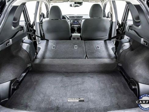 Used 2021 Nissan Rogue Sport S image 37