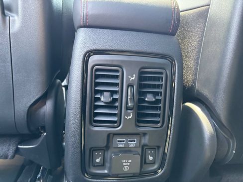 Used 2026 Dodge Durango GT AWD/4WD image 40