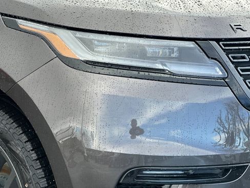 New 2026 Land Rover Range Rover Velar Dynamic SE image 12