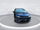 Used 2017 Chrysler Pacifica Touring-L image 4