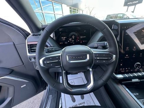 New 2026 GMC Yukon XL Denali w/ Sun & Power Step Package AWD/4WD image 18