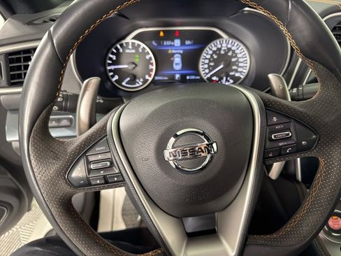 Used 2021 Nissan Maxima SR image 23