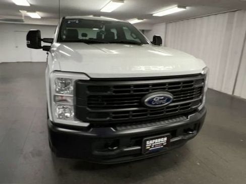 Used 2024 Ford F350 XL RWD image 3