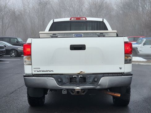 Used 2011 Toyota Tundra 4x4 Double Cab w/ SR5 Pkg image 16
