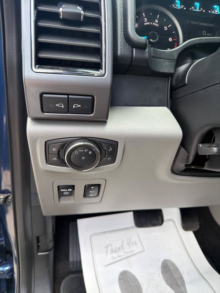 Used 2019 Ford F150 XLT w/ Equipment Group 302A Luxury AWD/4WD image 11