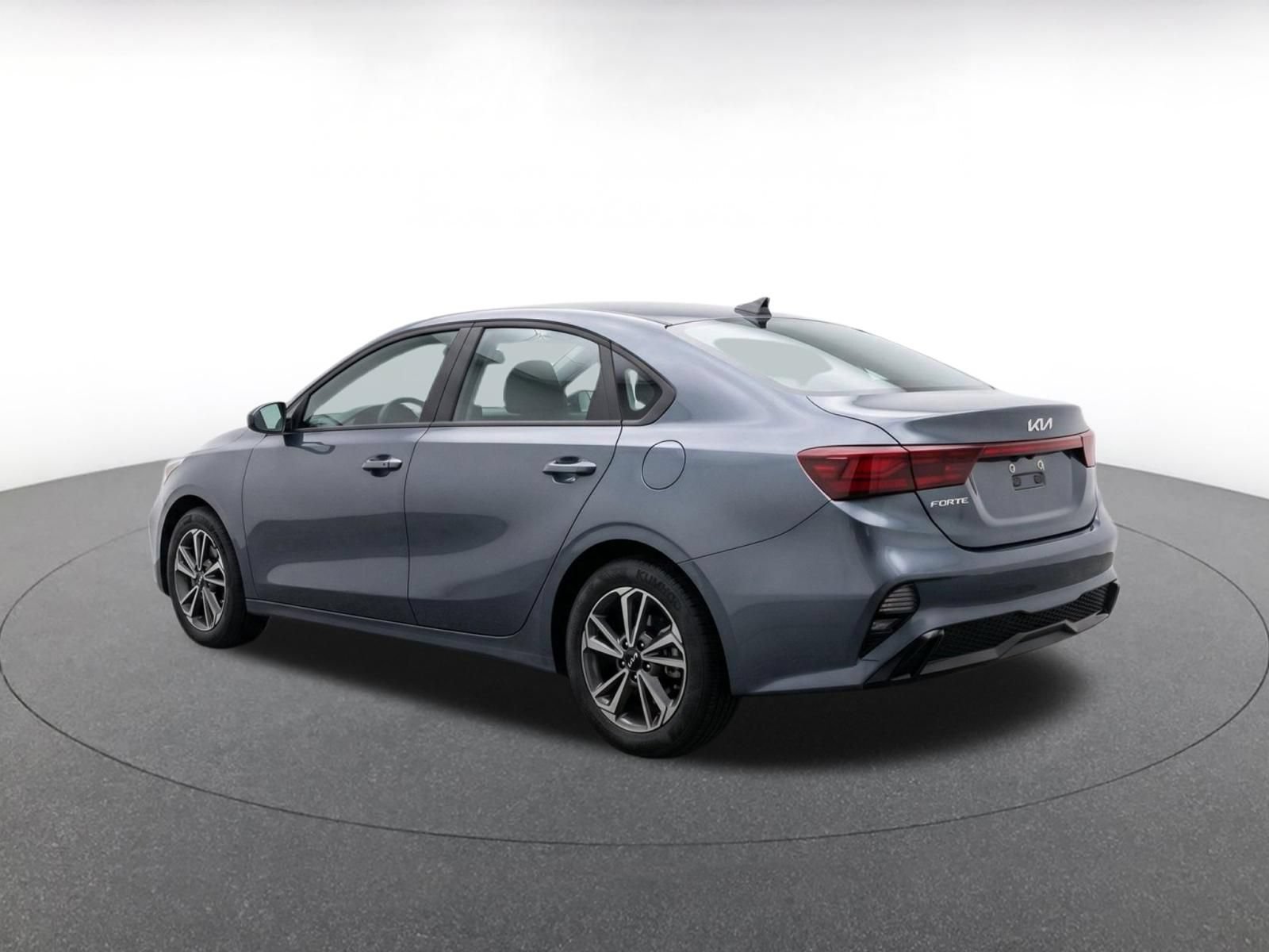 Used 2024 Kia Forte LXS FWD image 6