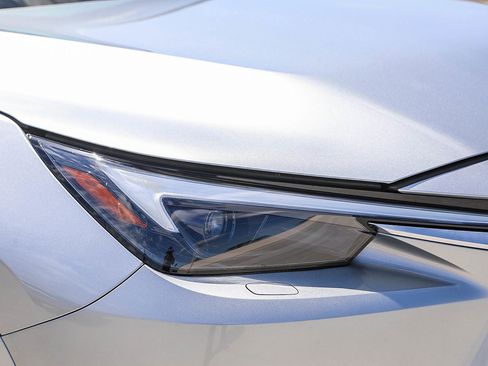 Used 2025 Lexus TX 500h AWD w/ Technology Package image 8