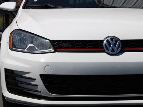 Used 2017 Volkswagen GTI S FWD image 5