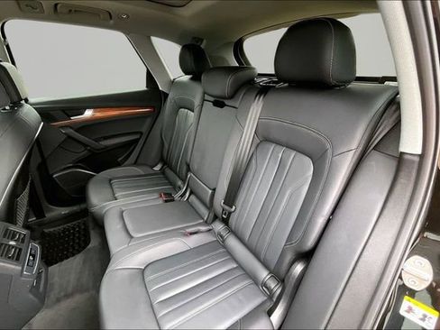 Used 2023 Audi Q5 2.0T Premium Plus w/ Premium Plus Package AWD/4WD image 28