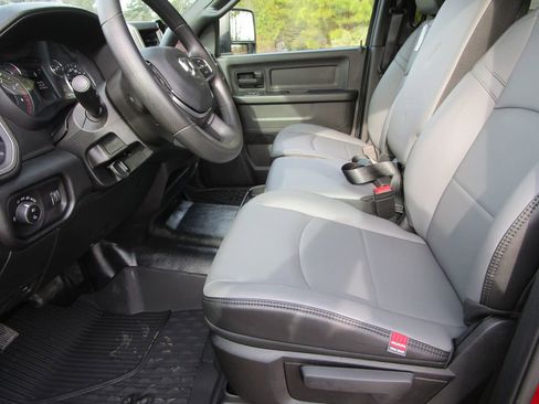 New 2026 RAM 3500 Tradesman AWD/4WD image 26
