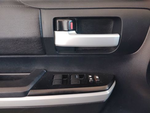Used 2019 Toyota Tundra SR5 AWD/4WD image 19