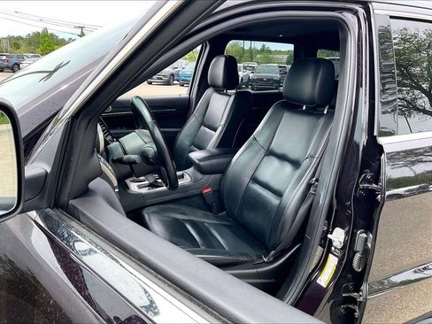 Used 2021 Jeep Grand Cherokee Limited w/ Premium Lighting Group AWD/4WD image 9