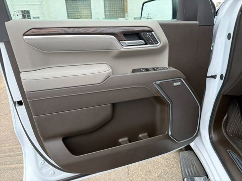 New 2026 GMC Sierra 1500 SLT image 14