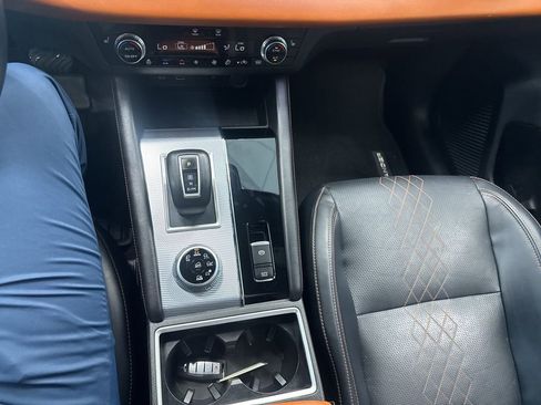 Used 2024 Mitsubishi Outlander SEL image 7