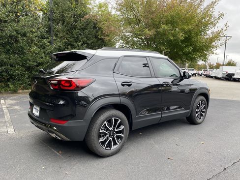 Used 2025 Chevrolet TrailBlazer ACTIV w/ Convenience Package image 9
