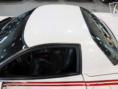 Used 2002 Chevrolet Corvette Z06 w/ Memory Pkg image 17