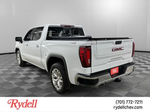 Used 2021 GMC Sierra 1500 SLT AWD/4WD image 3