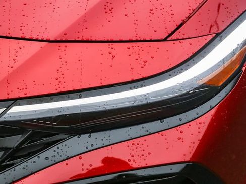 Certified 2024 Hyundai Elantra SEL w/ Convenience Package image 5