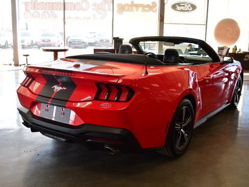Used 2024 Ford Mustang Premium image 19