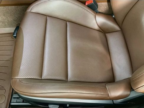 Certified 2025 Porsche 911 Carrera RWD image 21
