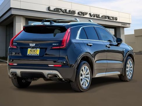 Used 2020 Cadillac XT4 Premium Luxury w/ Driver Awareness Package AWD/4WD image 4