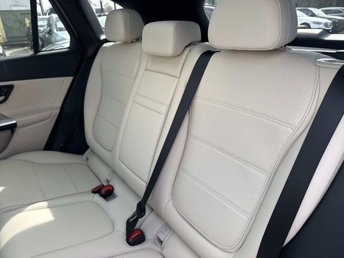 New 2026 Mercedes-Benz GLC 300 image 6